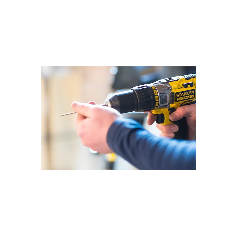 Akumulatorowa wiertarko-wkrętarka udarowa STANLEY FATMAX FMC625D2-QW
