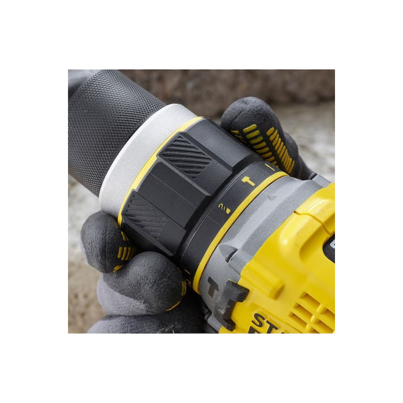 Bezszczotkowa wkrętarka udarowa 18V STANLEY FATMAX V20 SFMCD721D2K-QW