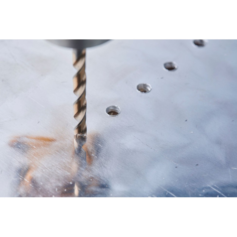 Zestaw 15 wierteł do metalu w etui HSS 1.5-10 mm IW3031503 Zestaw 15 wierteł do metalu w etui HSS 1.5-10 mm IW3031503