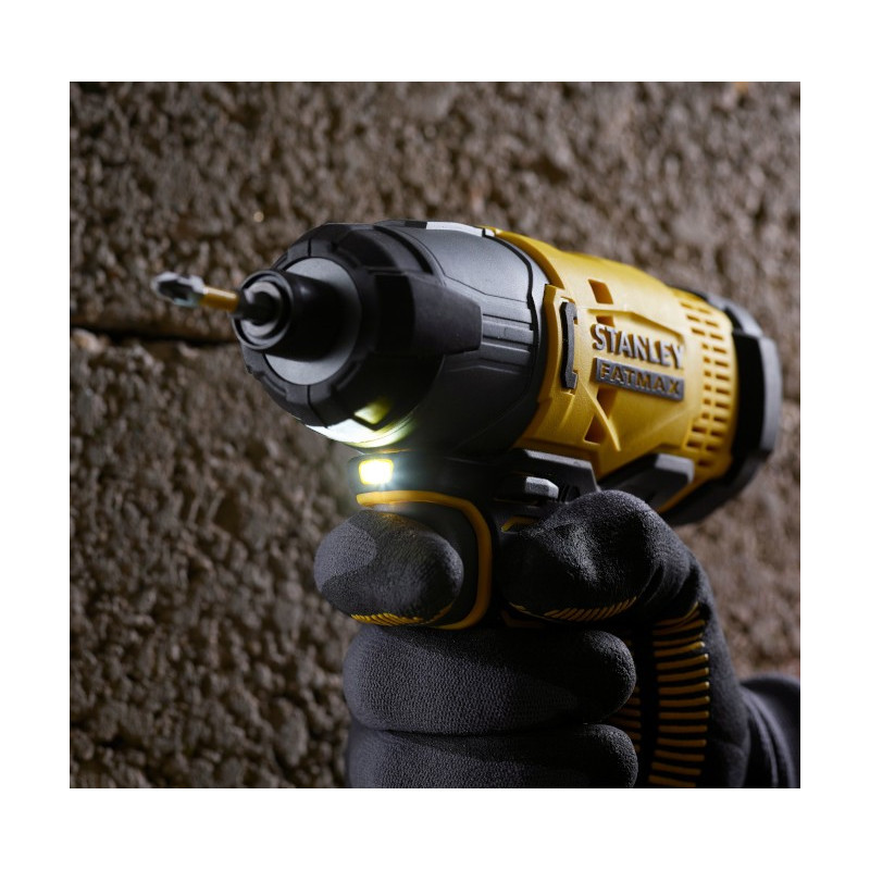 Zakrętarka udarowa STANLEY FATMAX V20 w walizce z akumulatorami i ładowarką