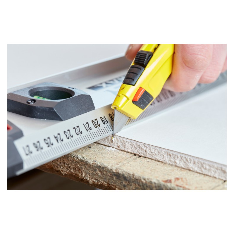 STANLEY FATMAX Nóż z ostrzem trapezowym CARBIDE 7-10-778 + ostrza