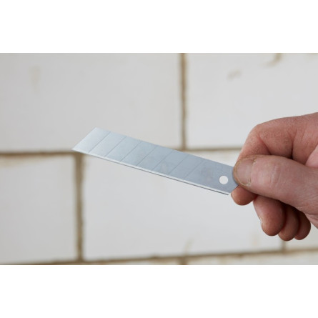 STANLEY Ostrze łamane 18mm (opak. 50szt.) 3-11-301 STANLEY Ostrze łamane 18mm (opak. 50szt.) 3-11-301