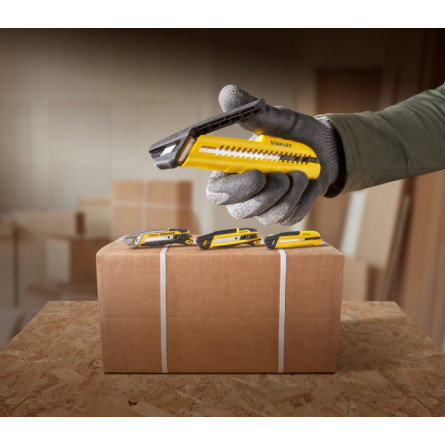 STANLEY Nóż z systemem łamania ostrza 18mm STHT10489-0