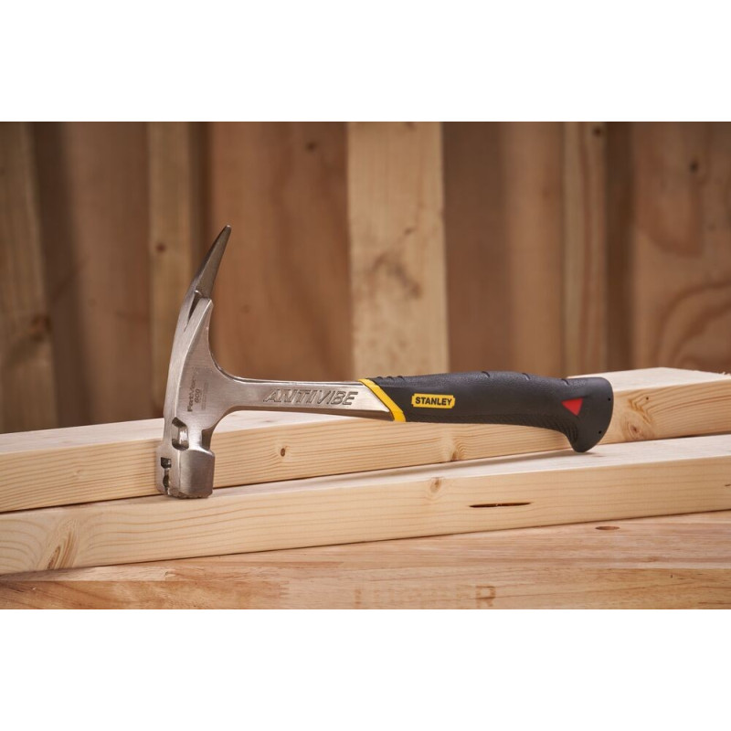 STANLEY Młotek ciesielski STANLEY Antivibe Latt Hammer 1-51-937 STANLEY Młotek ciesielski STANLEY Antivibe Latt Hammer 1-51-937