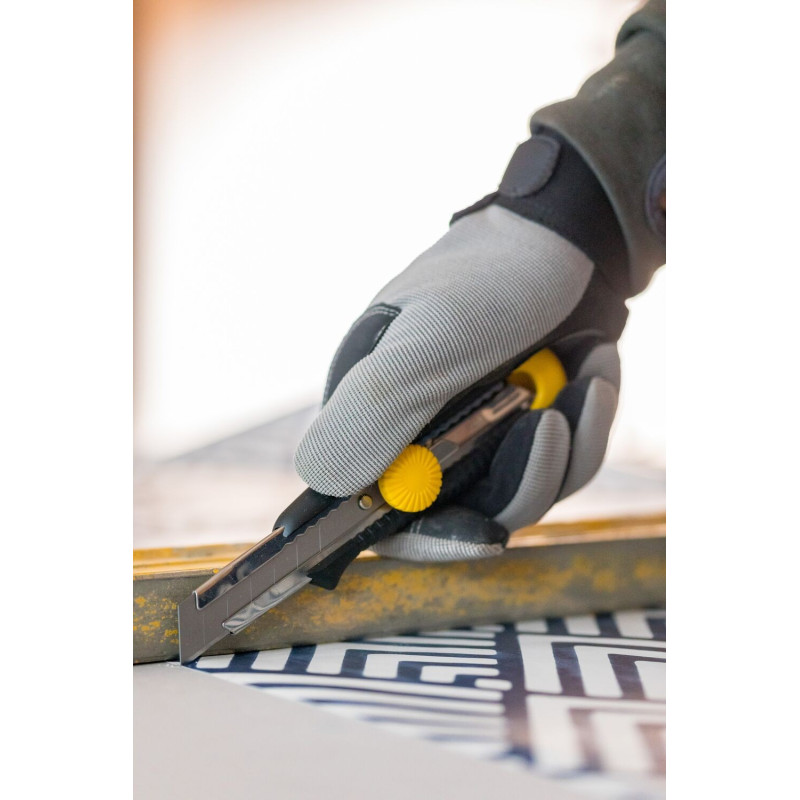 STANLEY Nóż łamany 18mm STANLEY DYNAGRIP 0-10-418