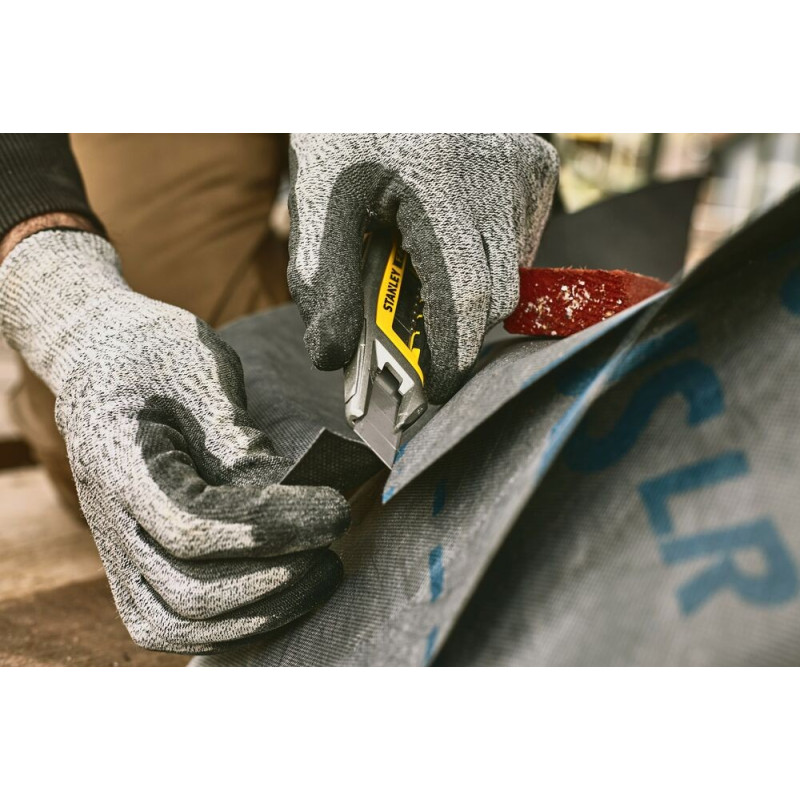 STANLEY Nóż z systemem łamania ostrza i blokadą 18mm FATMAX FMHT10592-0 STANLEY Nóż z systemem łamania ostrza i blokadą 18mm FATMAX FMHT10592-0