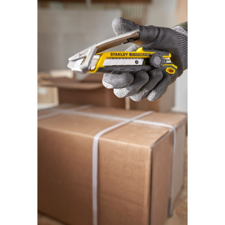 STANLEY Nóż z systemem łamania ostrza i blokadą 18mm FATMAX FMHT10592-0 STANLEY Nóż z systemem łamania ostrza i blokadą 18mm FATMAX FMHT10592-0