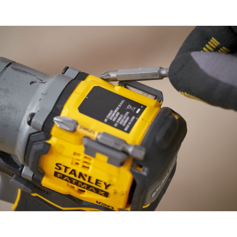STANLEY Bezszczotkowa zakrętarka udarowa 18V FATMAX V20 SFMCF830D2K-QW